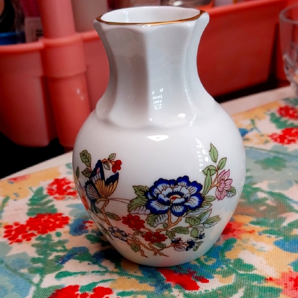 Royal Tara Mini Vase White Floral Butterfly Gold Trim